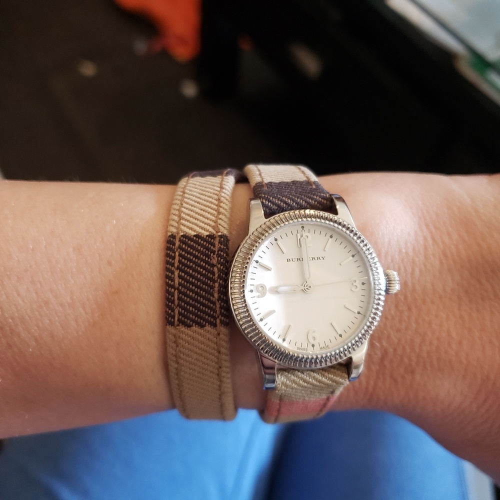 Burberry Watch - Picture 6 of 6